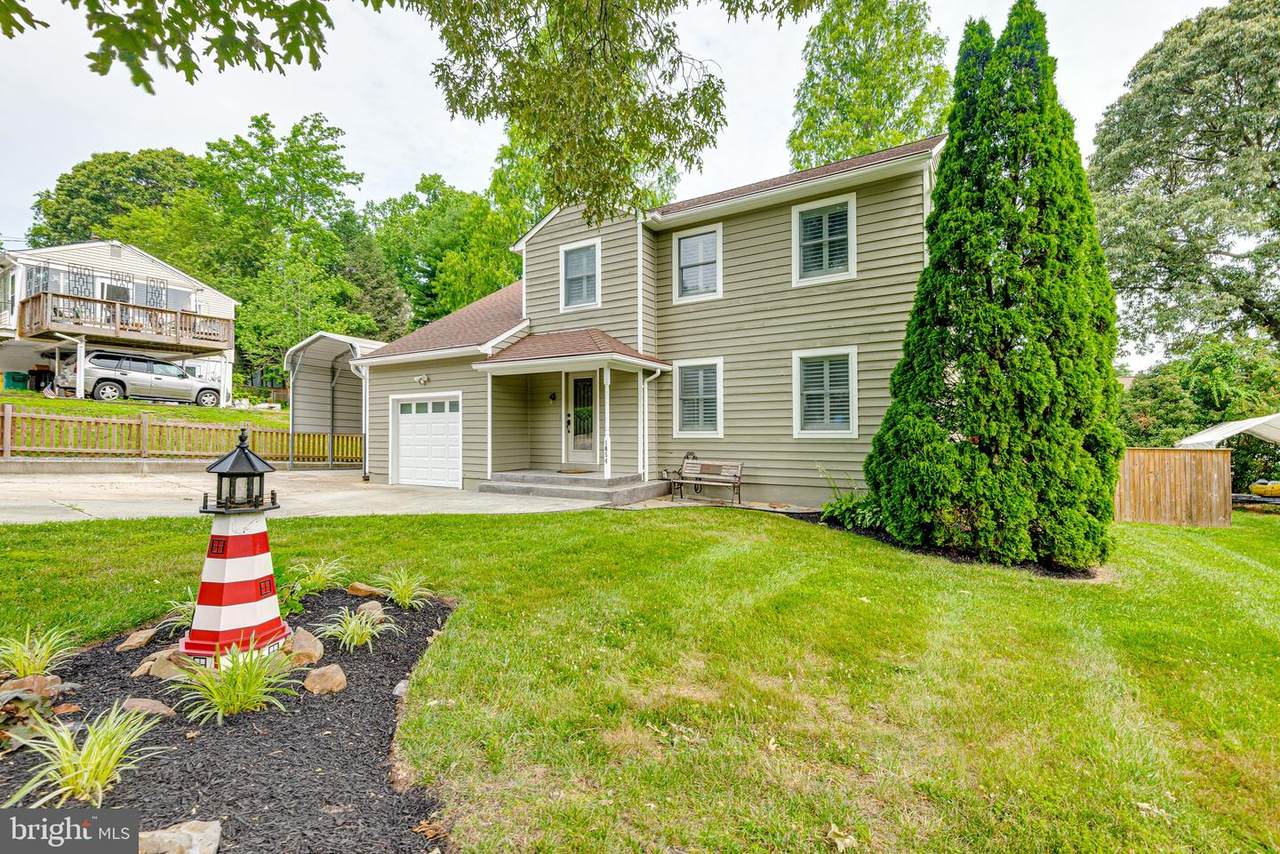 1054 Sun Valley Drive - Photo 1