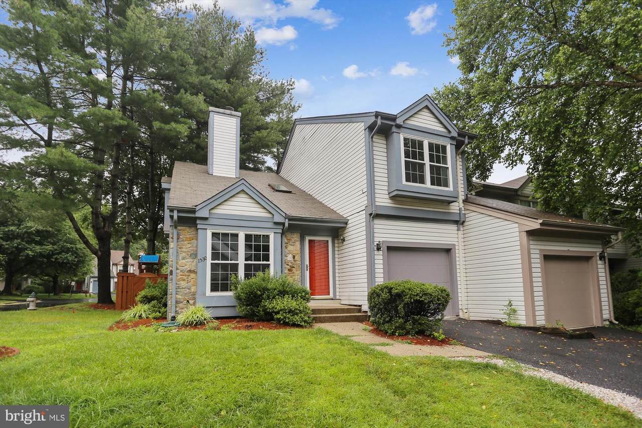 1530 Hugo Circle - Photo 1