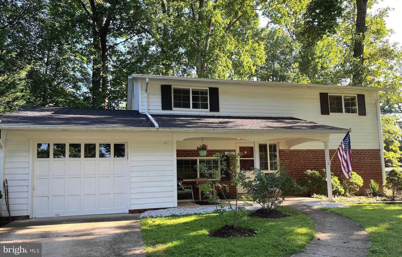 8722 Clydesdale Road - Photo 1