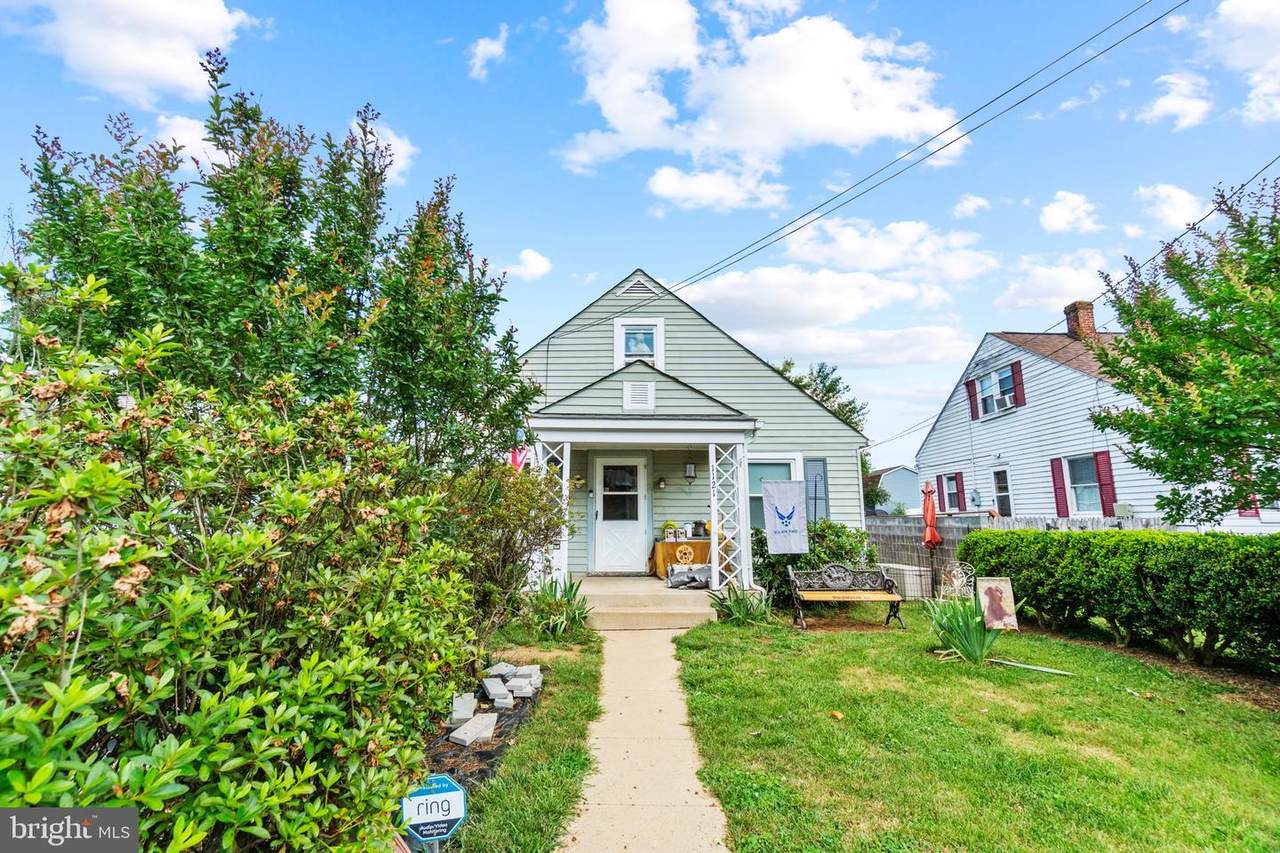 1121 Jackson Street - Photo 1