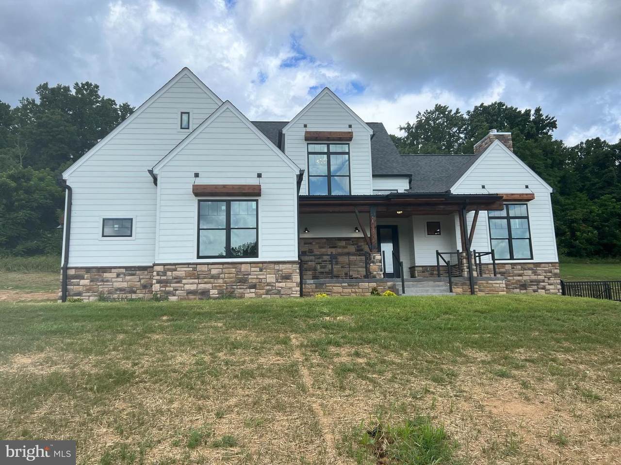 288 Elegant Dr - Photo 1