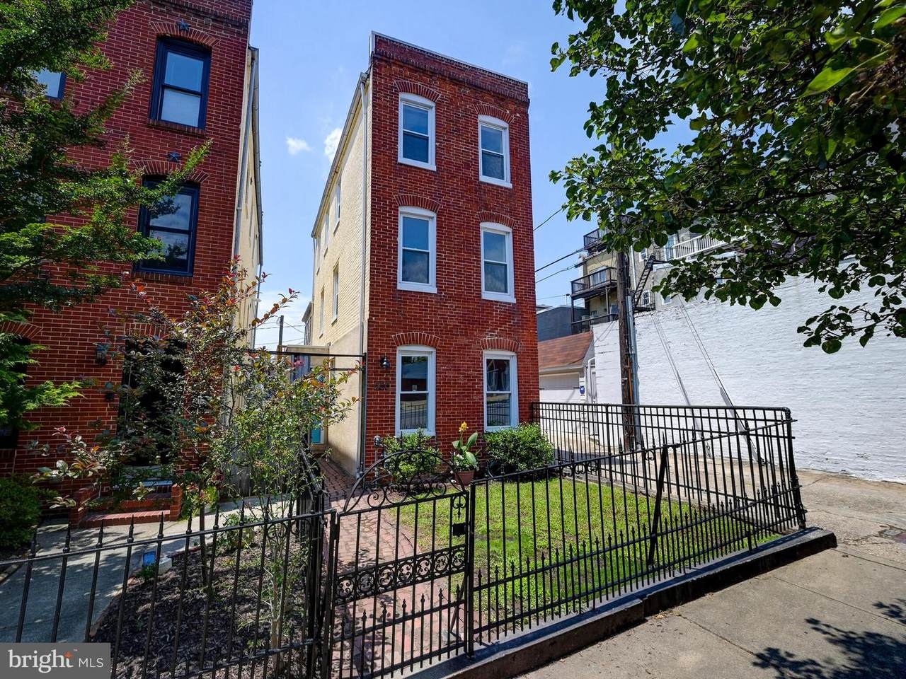200 Washington Street - Photo 1