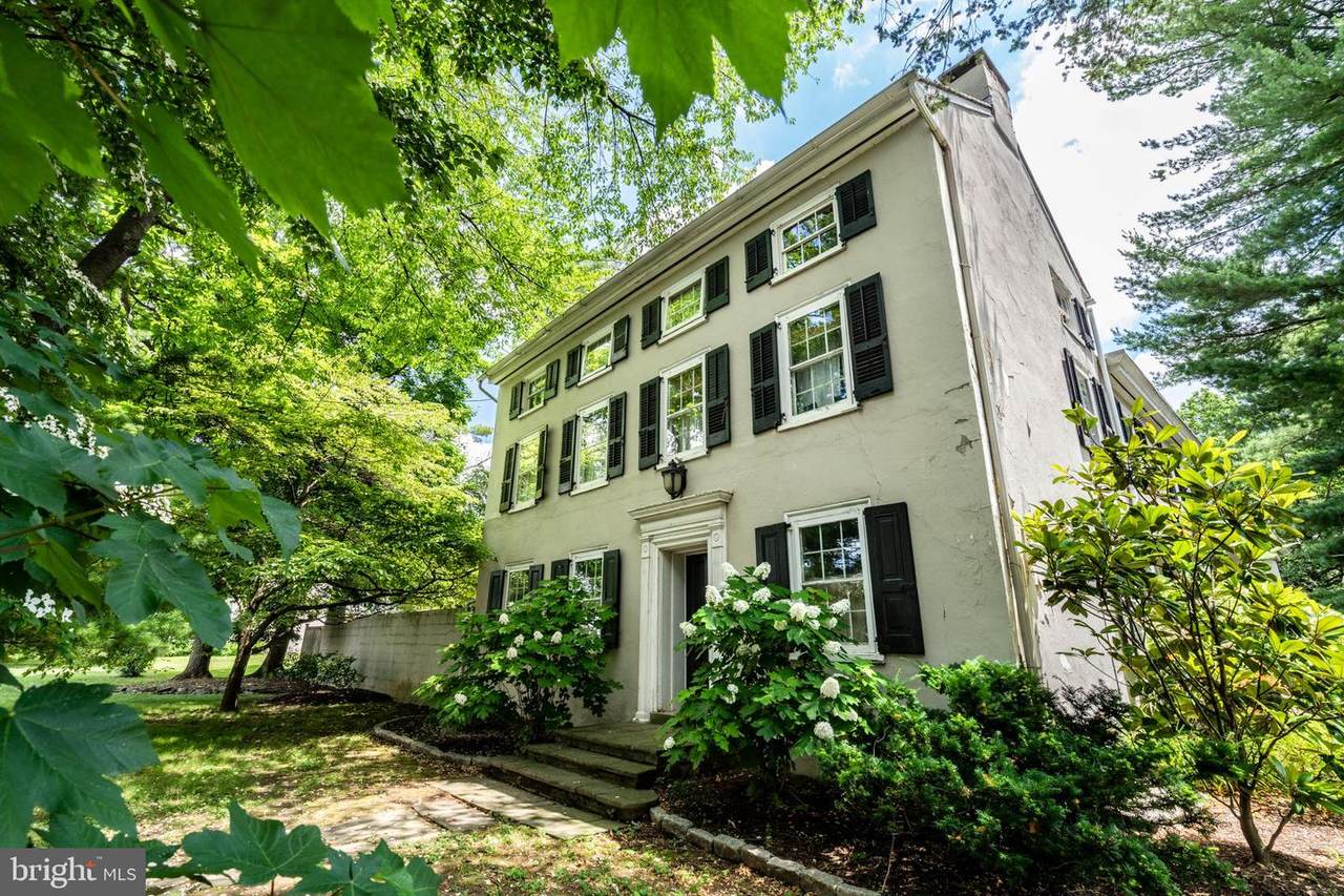 1 Village Way - Photo 1