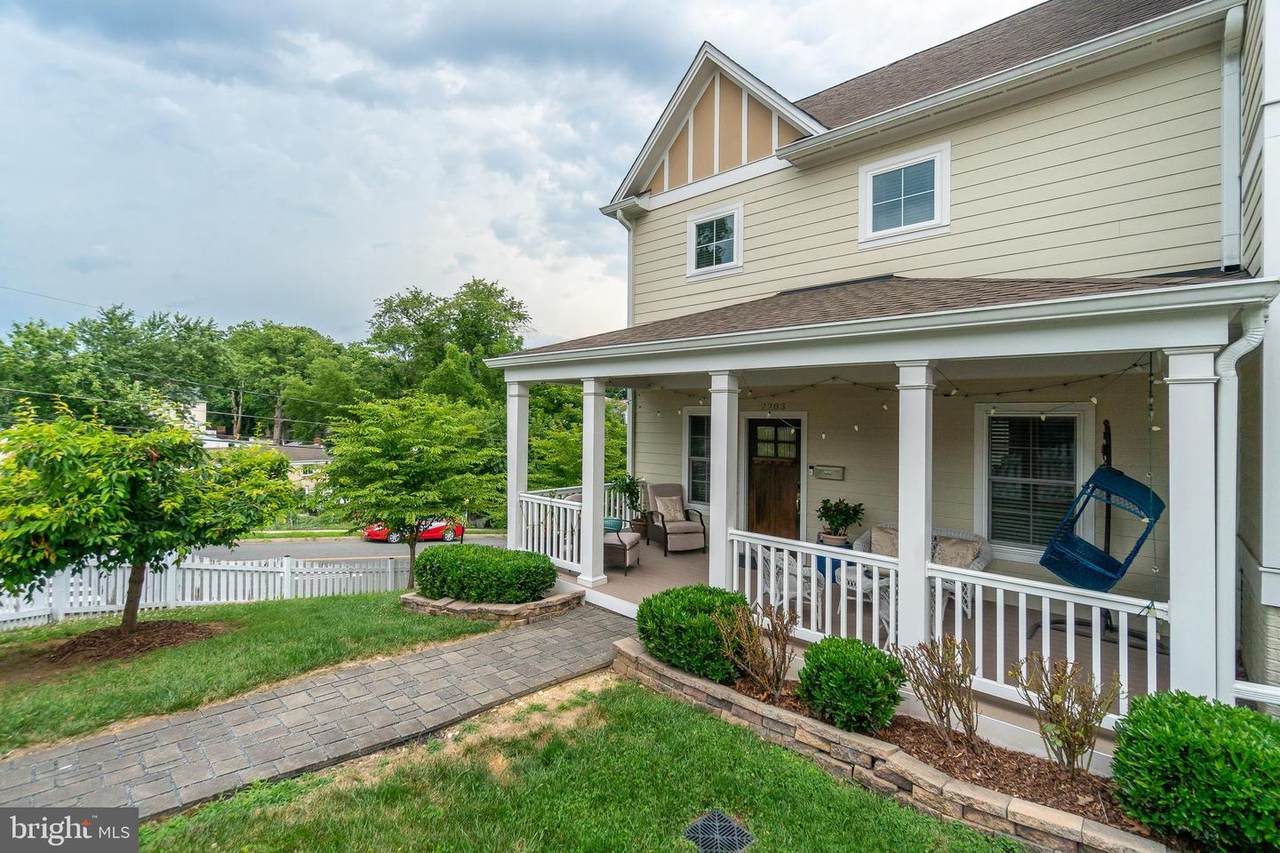 2203 Monroe Street - Photo 1
