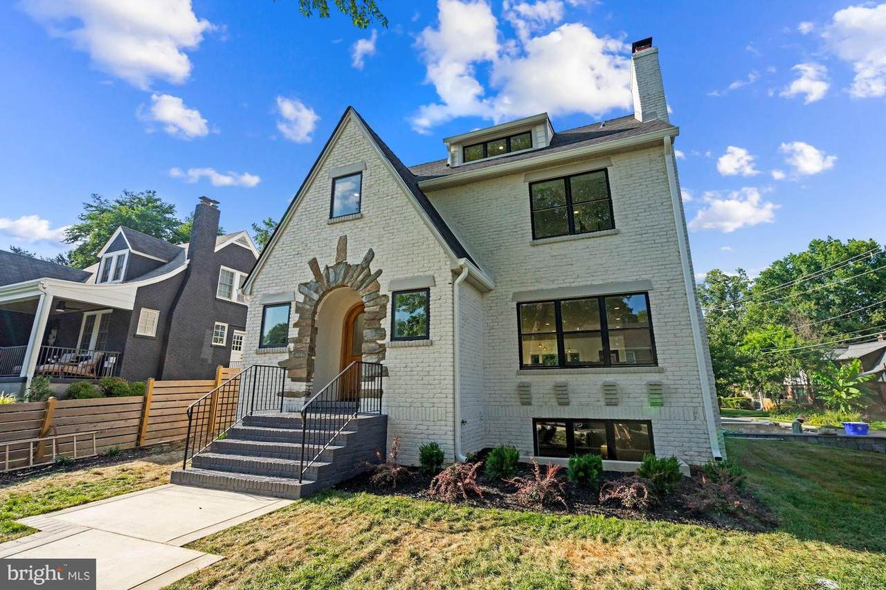 4803 Washington Boulevard - Photo 1