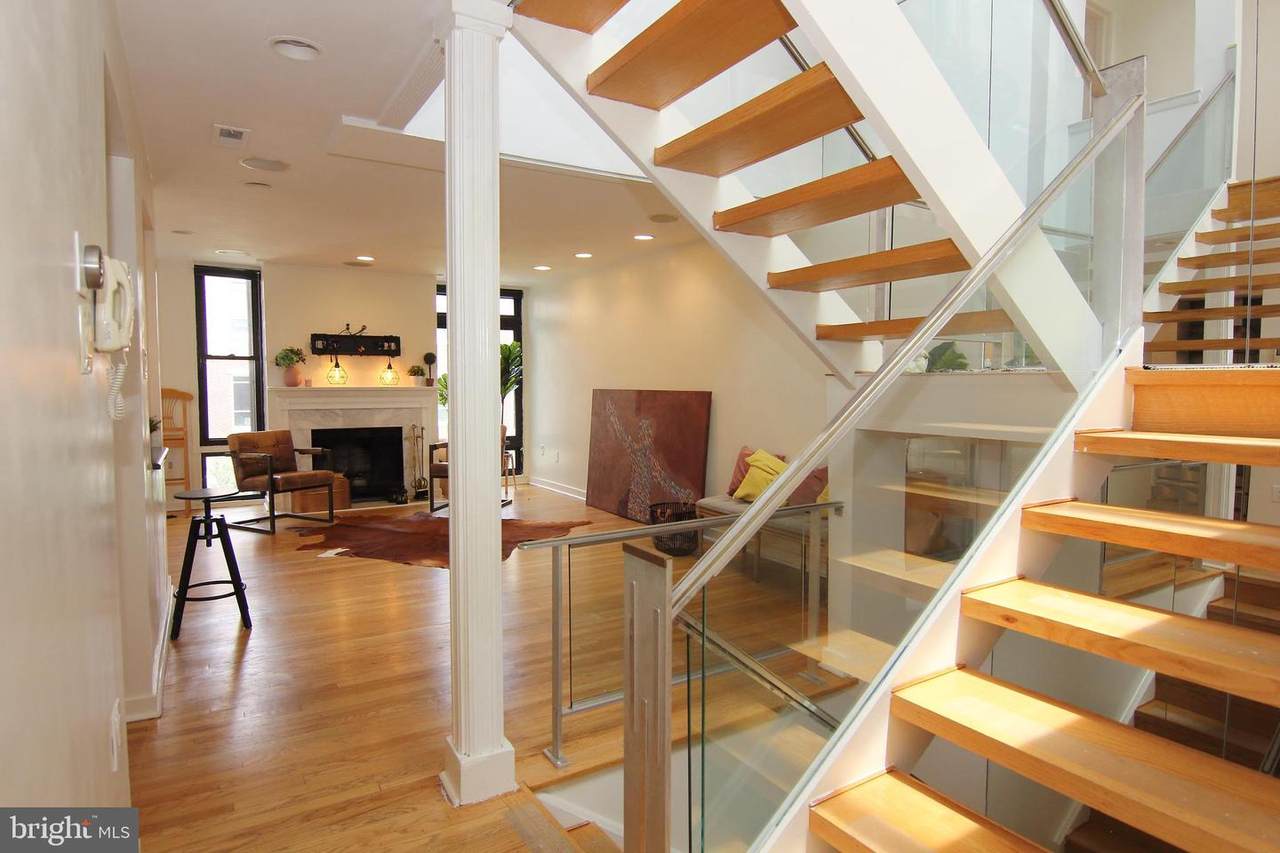 115 Lombard Street - Photo 1