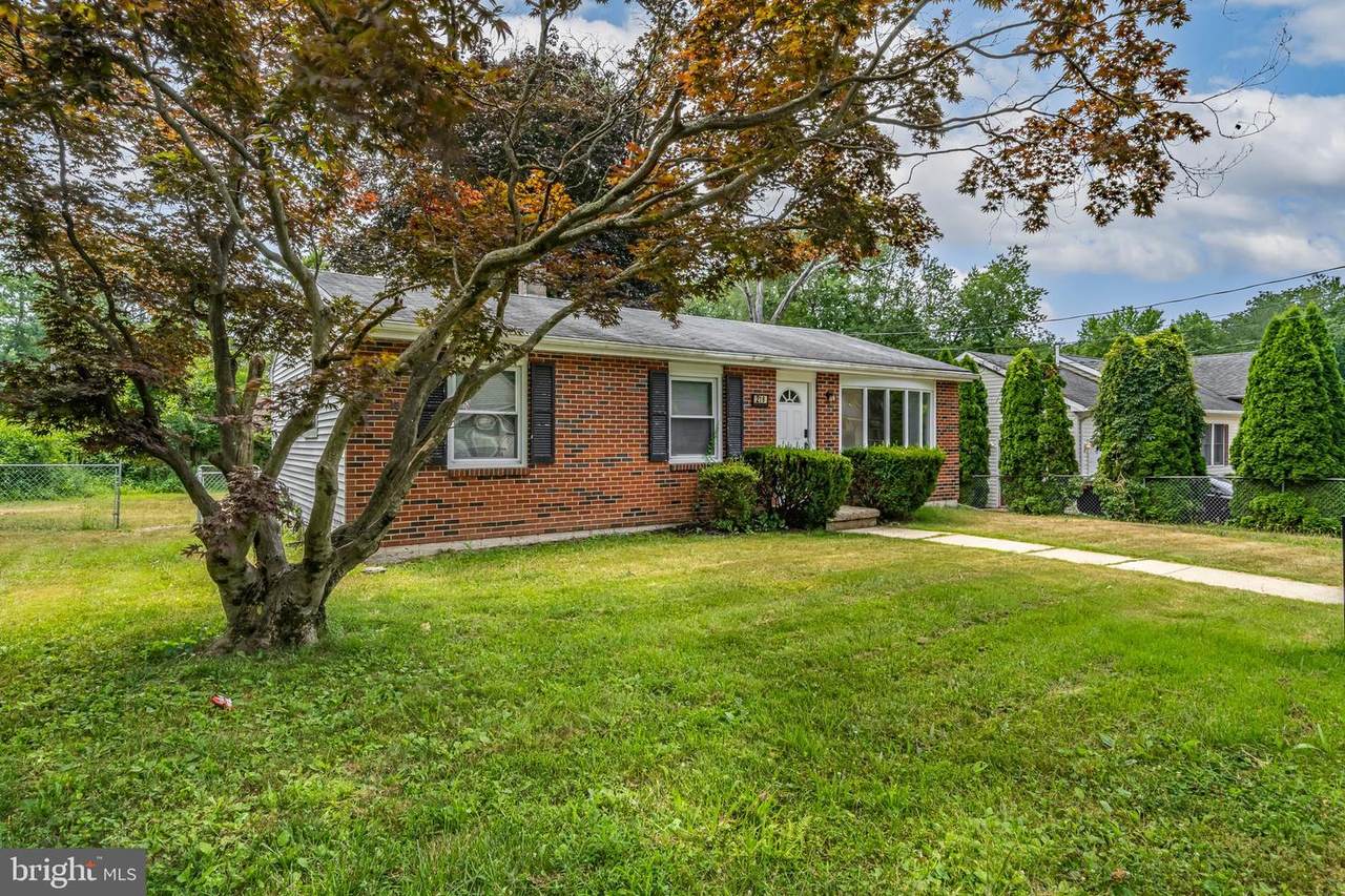219 Hargrove Avenue - Photo 1