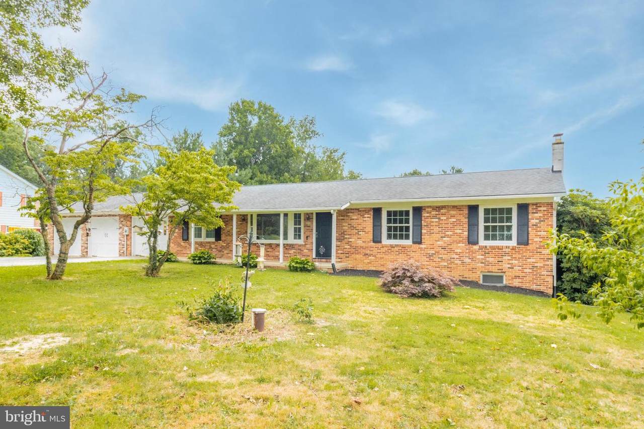 10185 Winston Drive - Photo 1