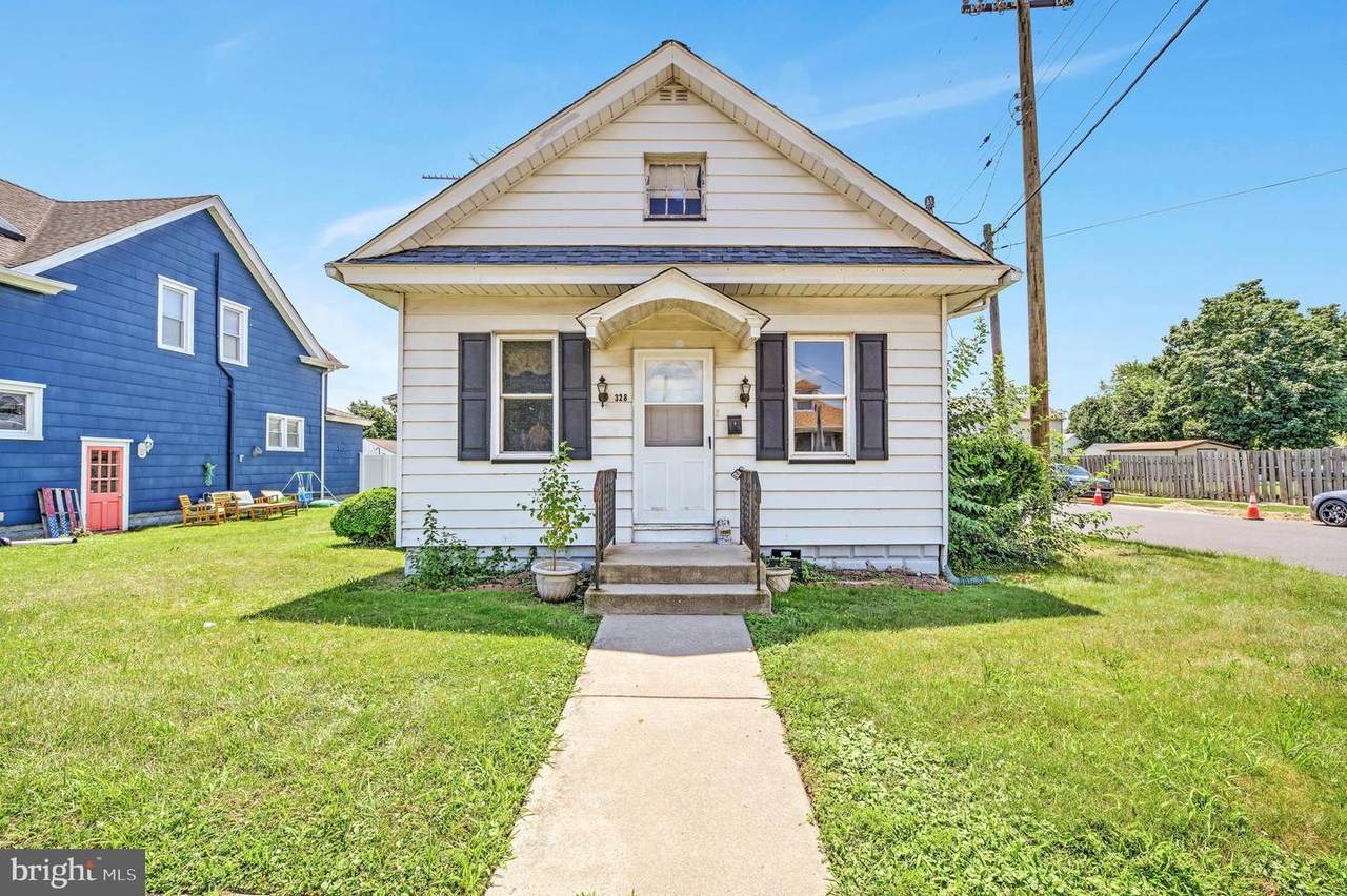 328 Broad Street - Photo 1