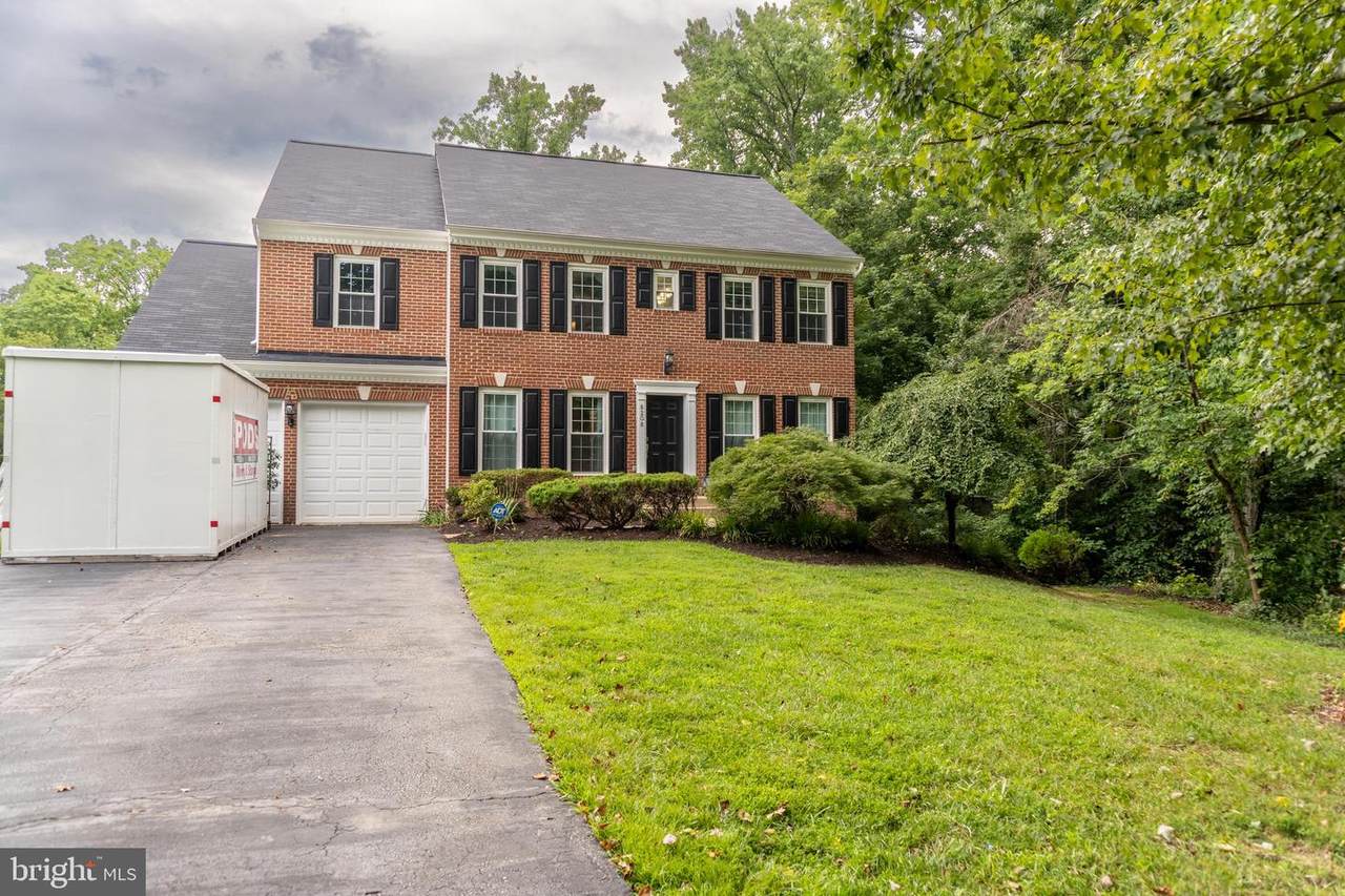 8208 Franklin Drive - Photo 1