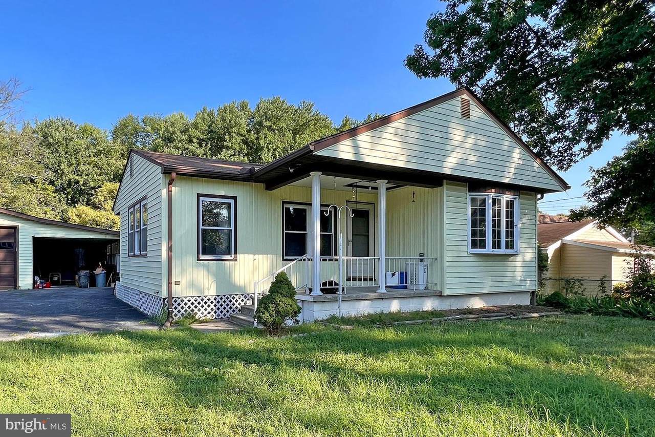 2419 Poplar Road - Photo 1
