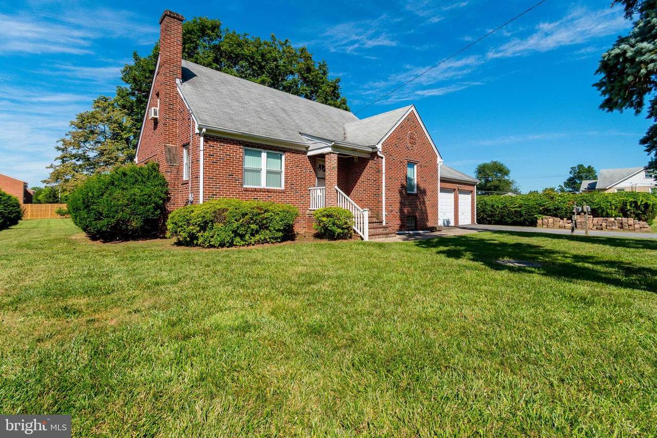 3414 Rolling Road - Photo 1