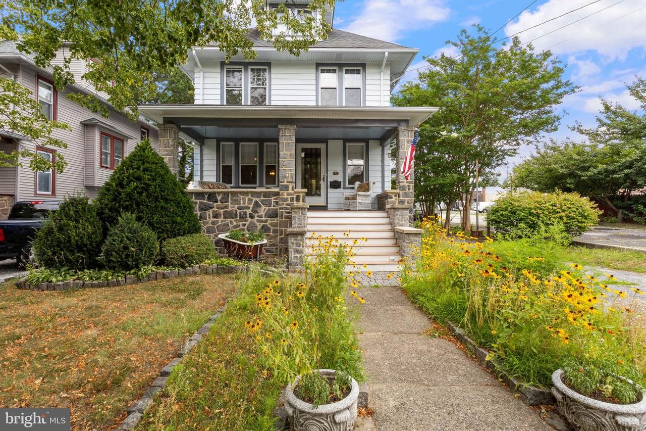21 Alexander Avenue - Photo 1