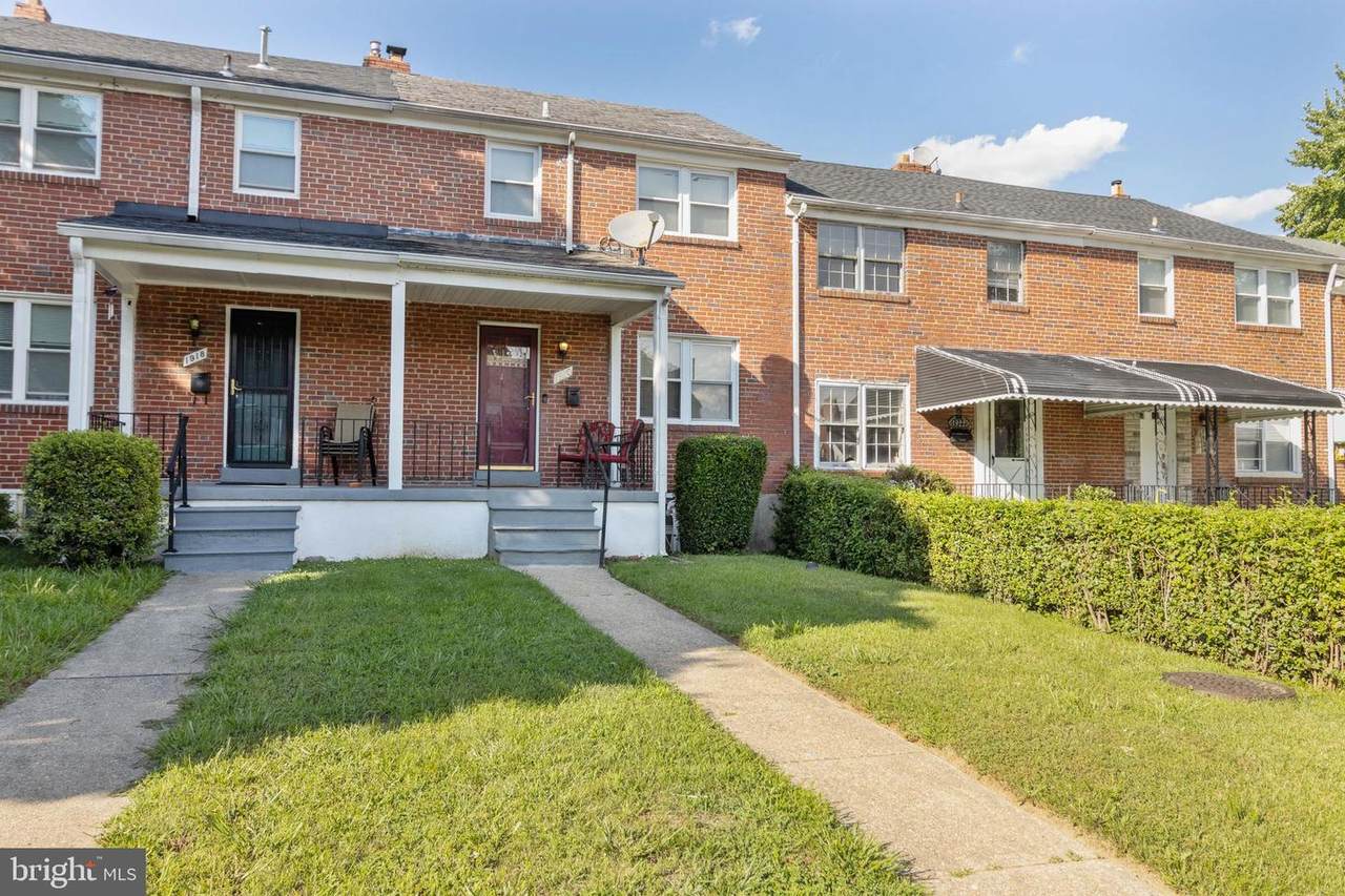 1920 Woodbourne Avenue - Photo 1