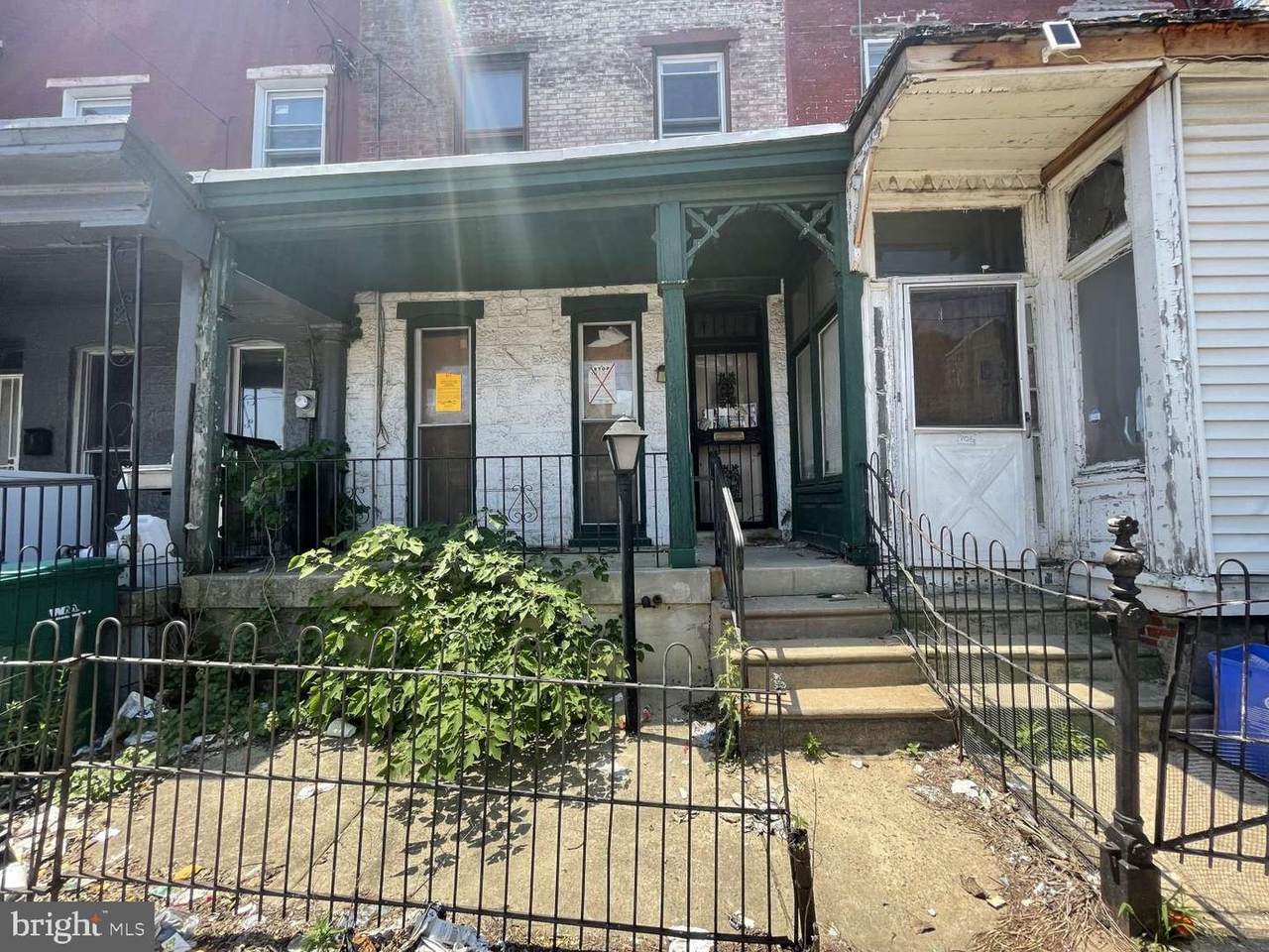 704 42ND Street - Photo 1