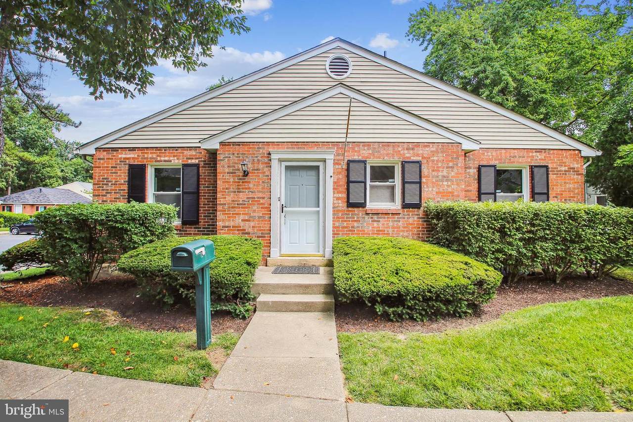 15042 Laurel Oaks Lane - Photo 1