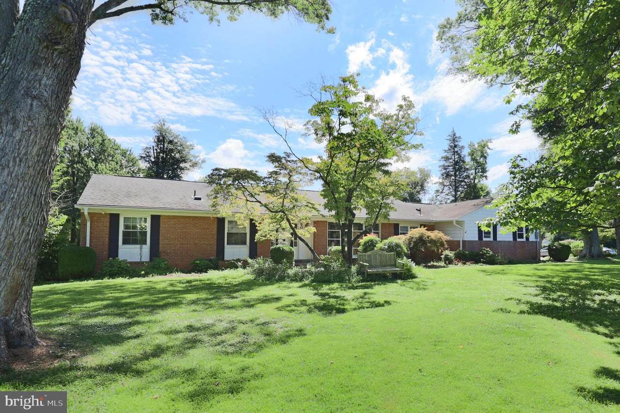 5009 Prestwick Drive - Photo 1