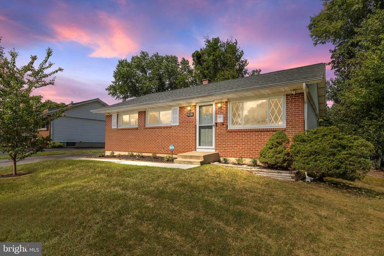 924 Genine Drive - Photo 1