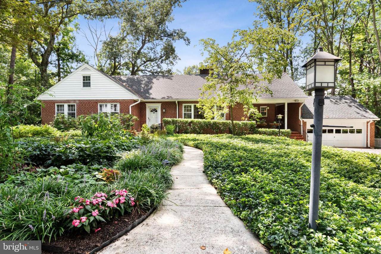 428 Ben Oaks Drive - Photo 1