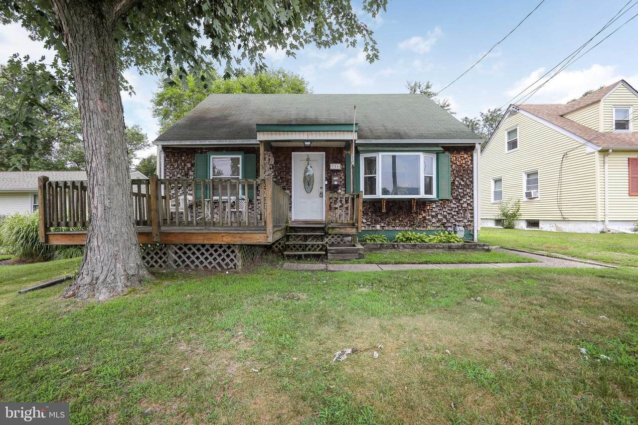 116 Maple Ave - Photo 1