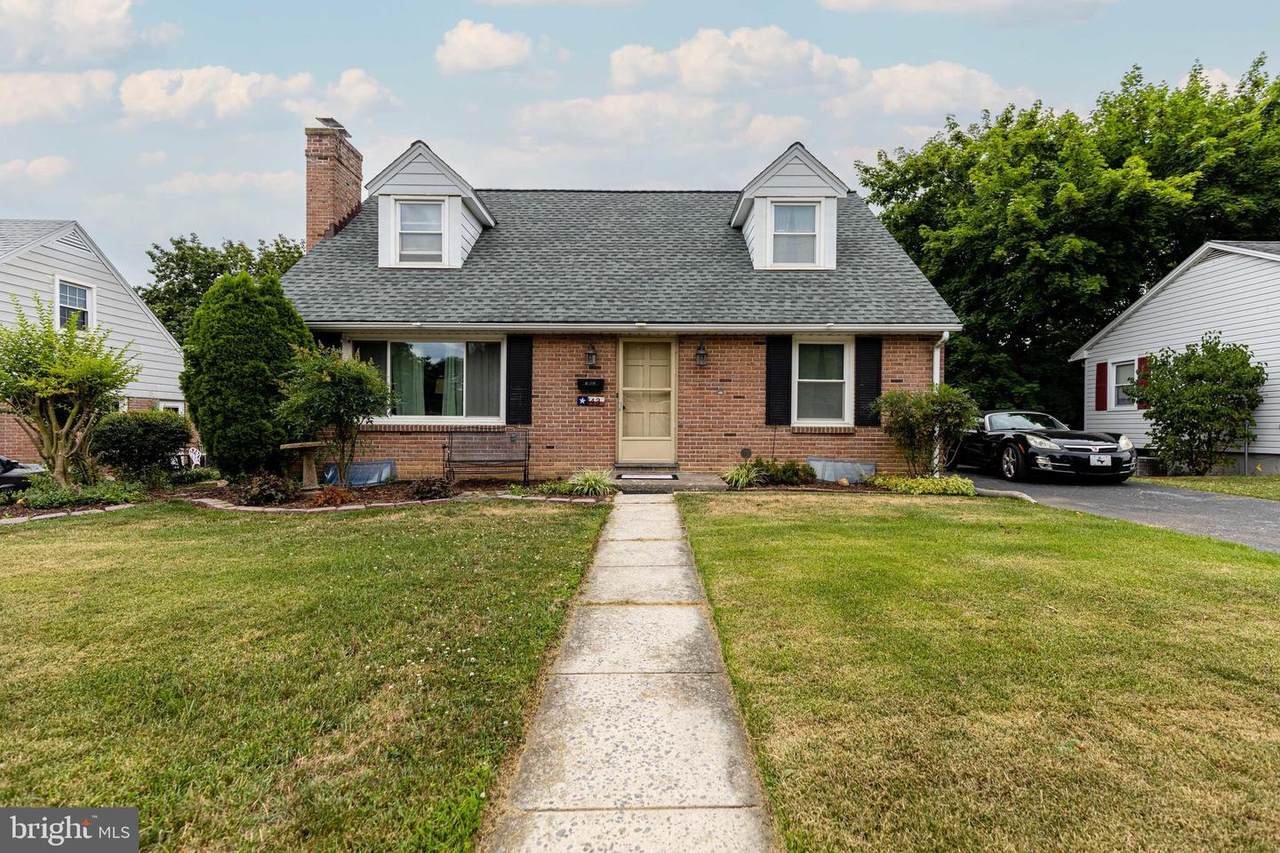 343 Grandview Avenue - Photo 1