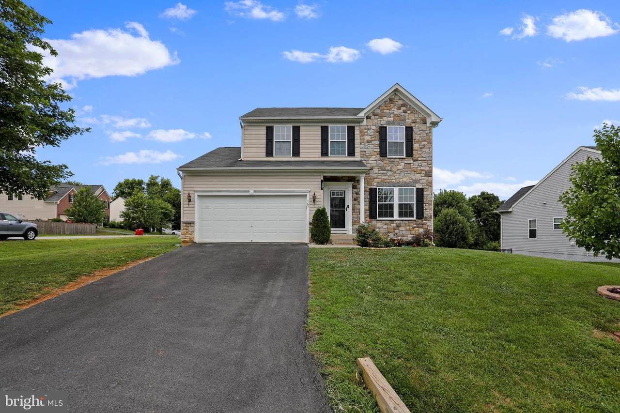 165 Killian Lane - Photo 1