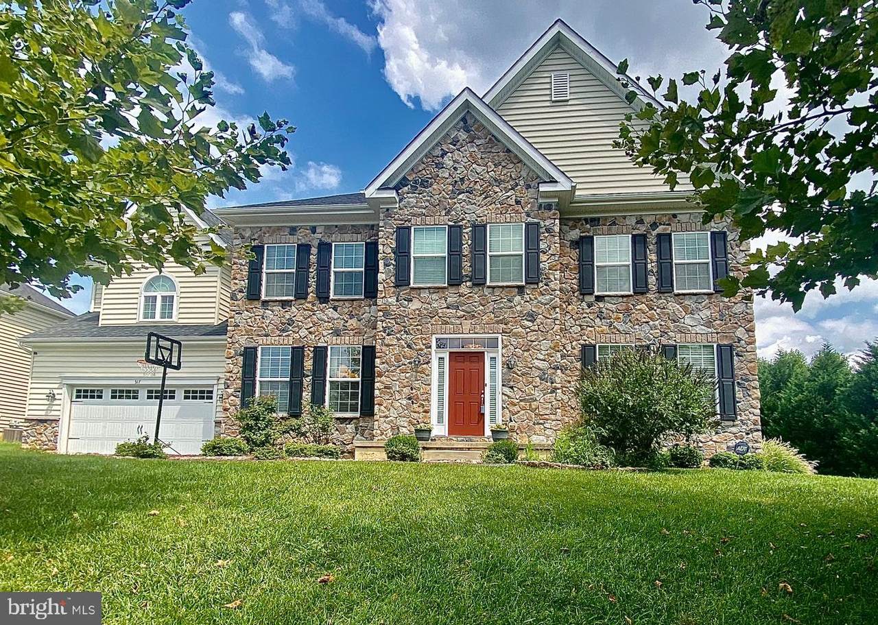 317 Wagon Wheel Lane - Photo 1