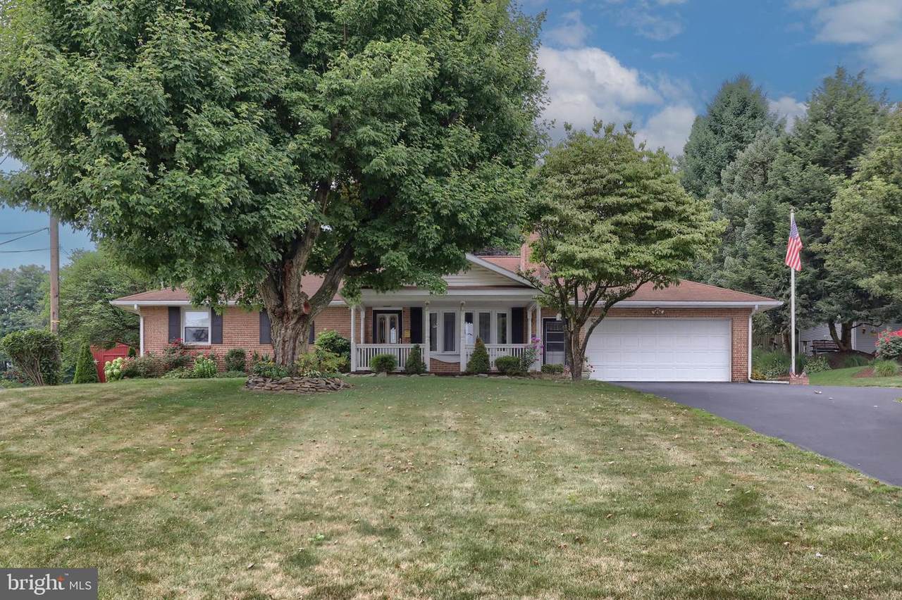 649 3RD Avenue - Photo 1