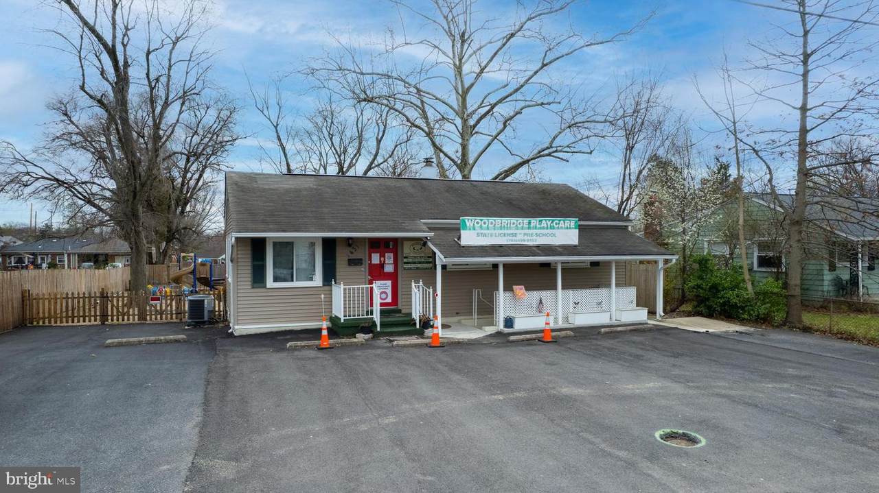 1431 F Street - Photo 1