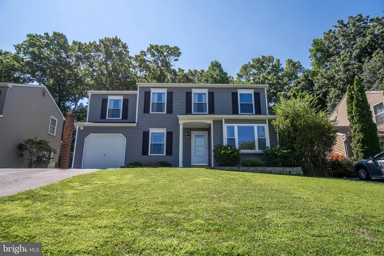 1642 Farnham Lane - Photo 1