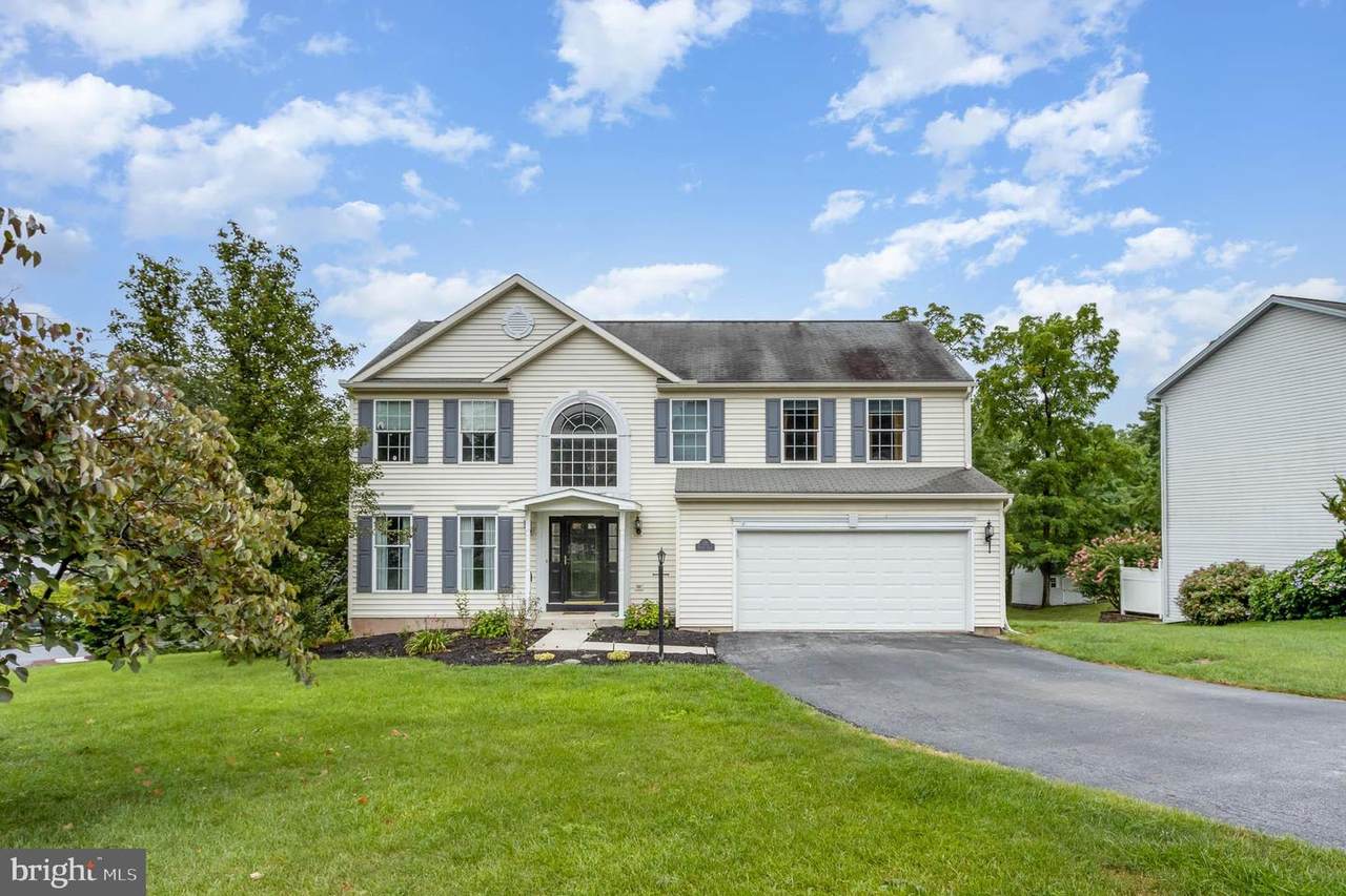 25 Hilltop Drive - Photo 1