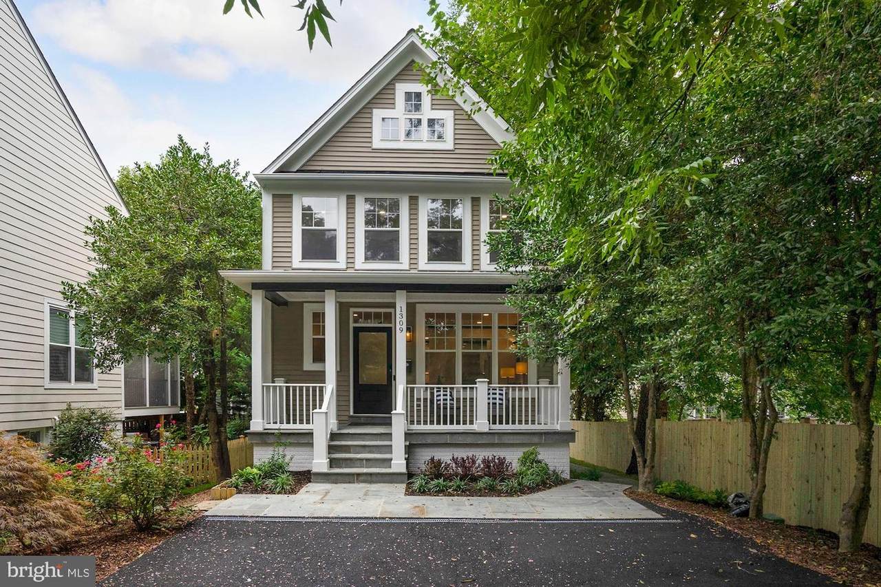 1309 Monroe Street - Photo 1
