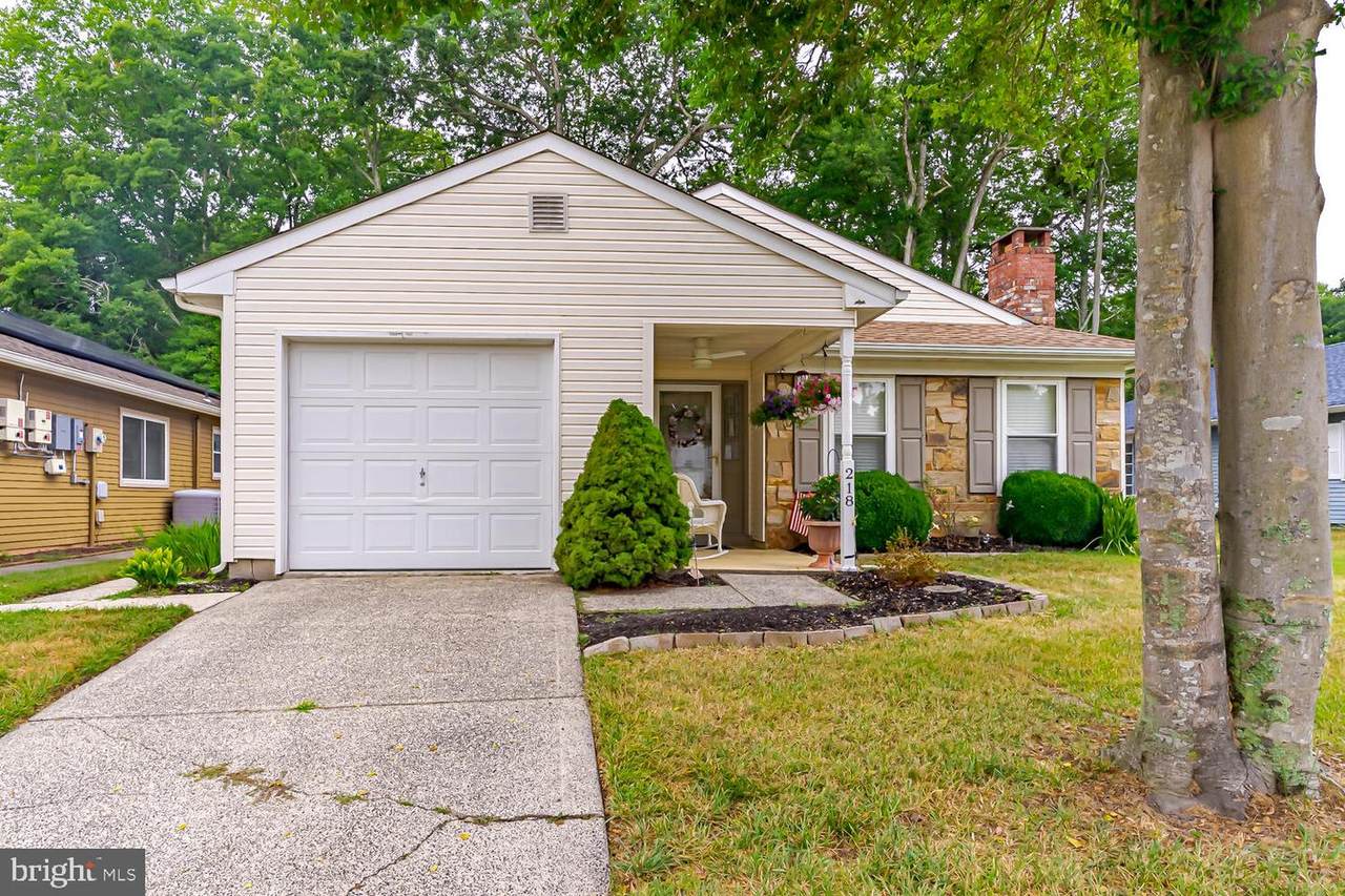 218 Yorktowne Drive - Photo 1