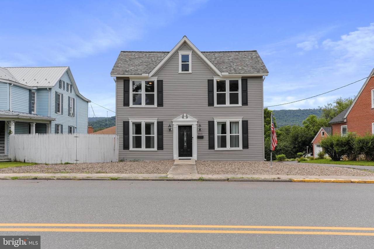 211 2ND Street - Photo 1