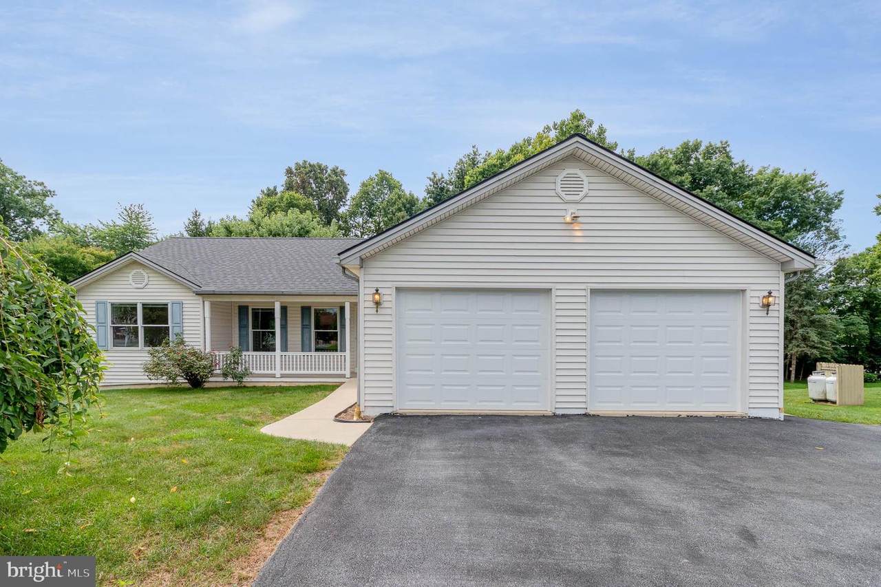 2328 Joanne Avenue - Photo 1