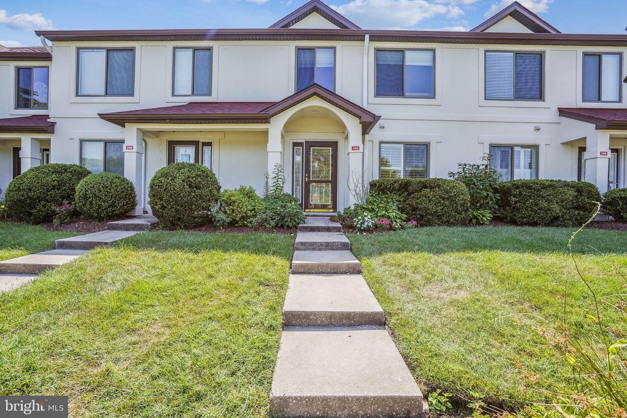 29-C Queen Mary Court - Photo 1