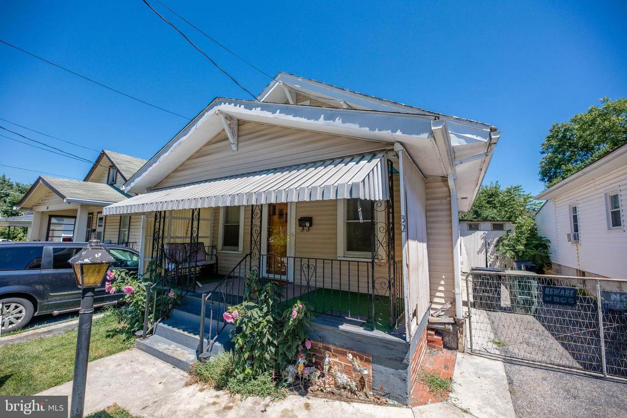 32 Jackson Avenue - Photo 1