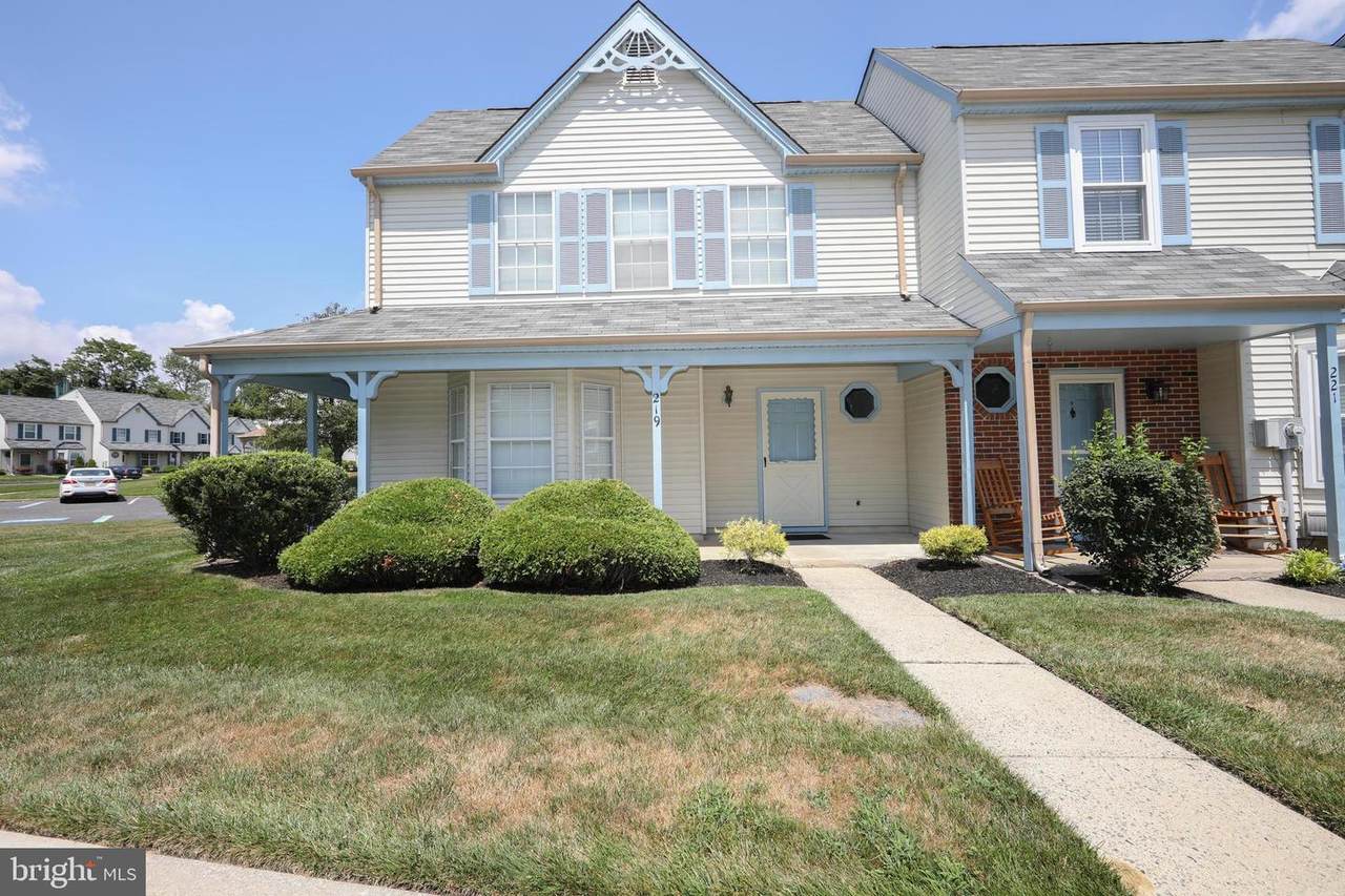 219 Knoll Drive - Photo 1
