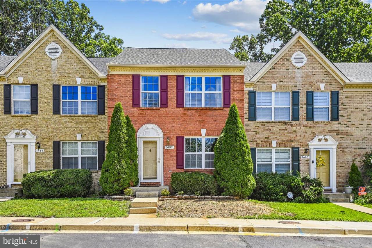 1487 Falcon Nest Court - Photo 1