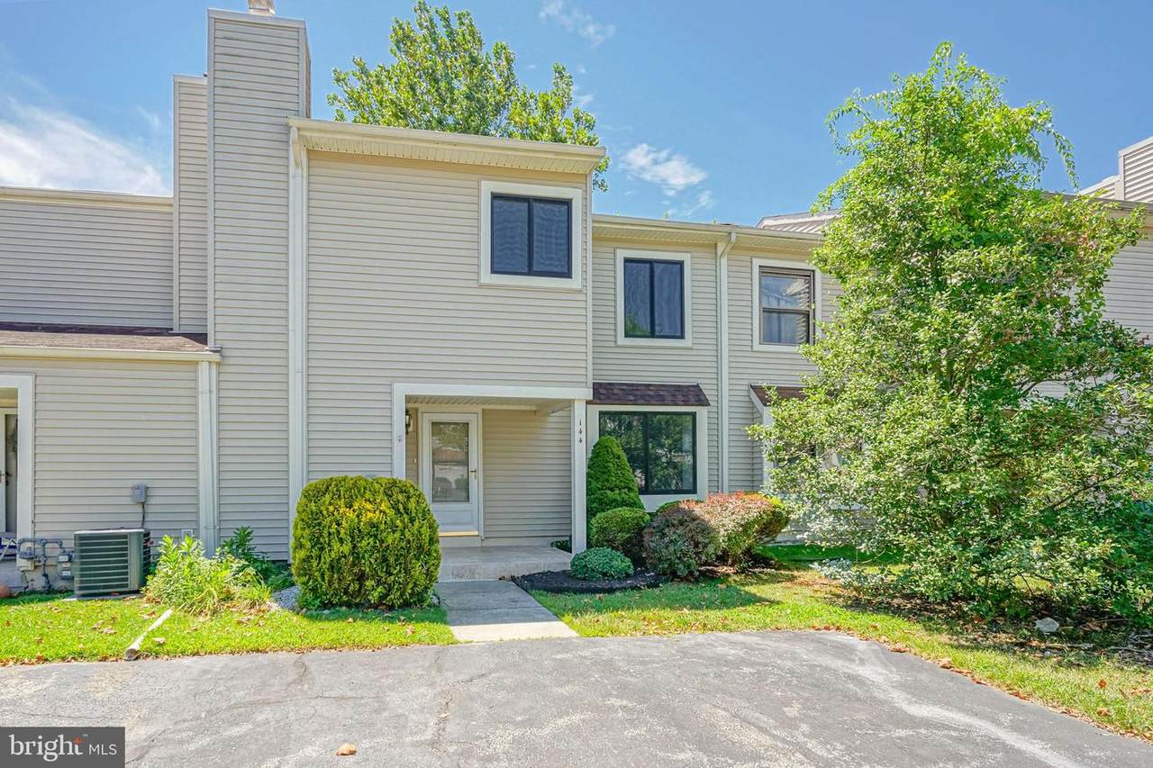 144 Briar Court - Photo 1