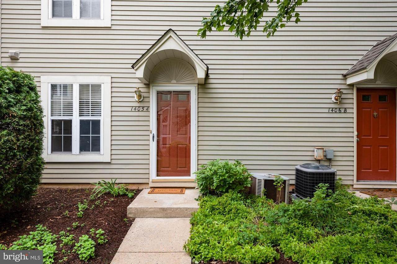 1405-A Yarmouth Lane - Photo 1