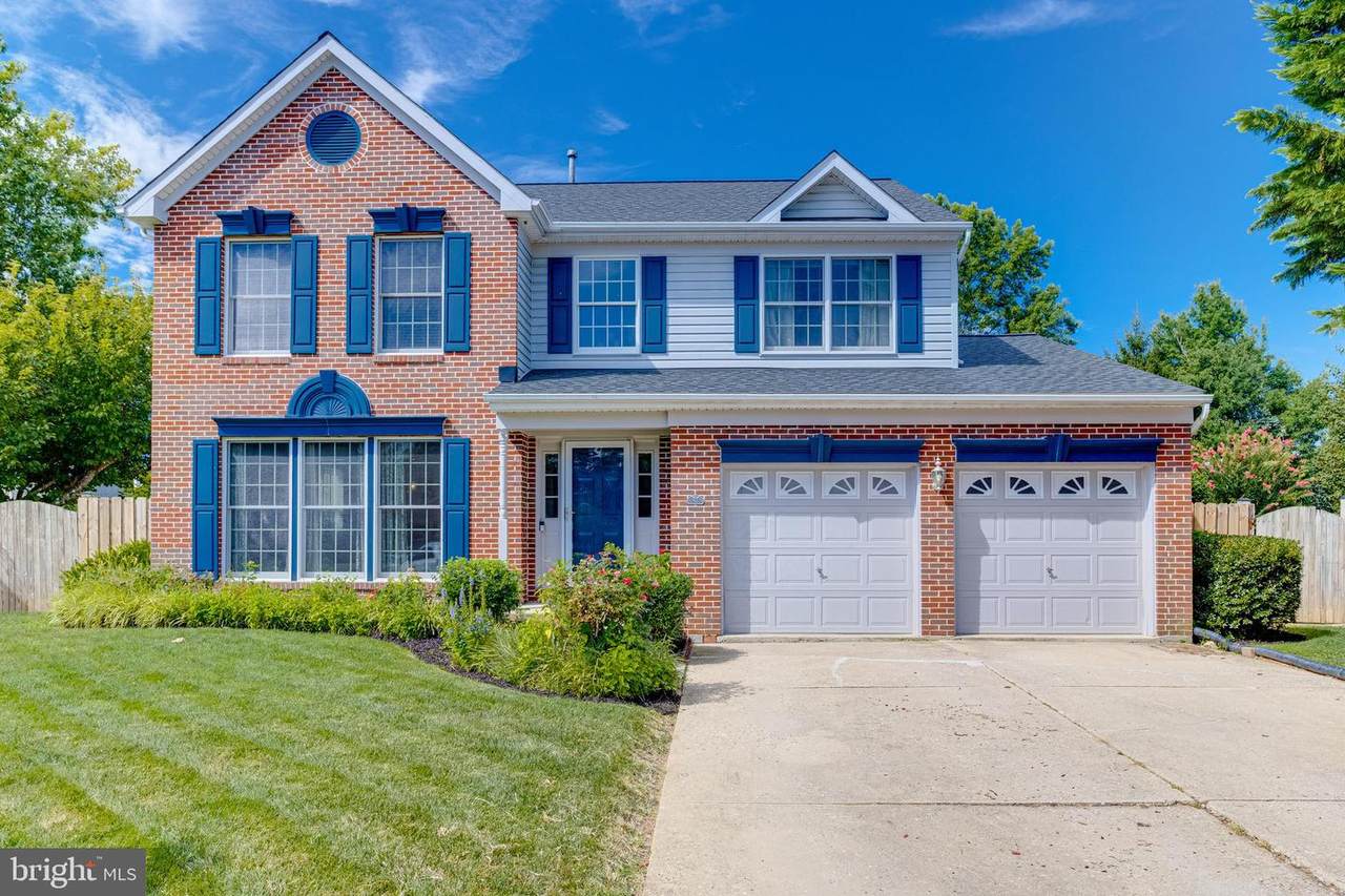 702 Estates Court - Photo 1