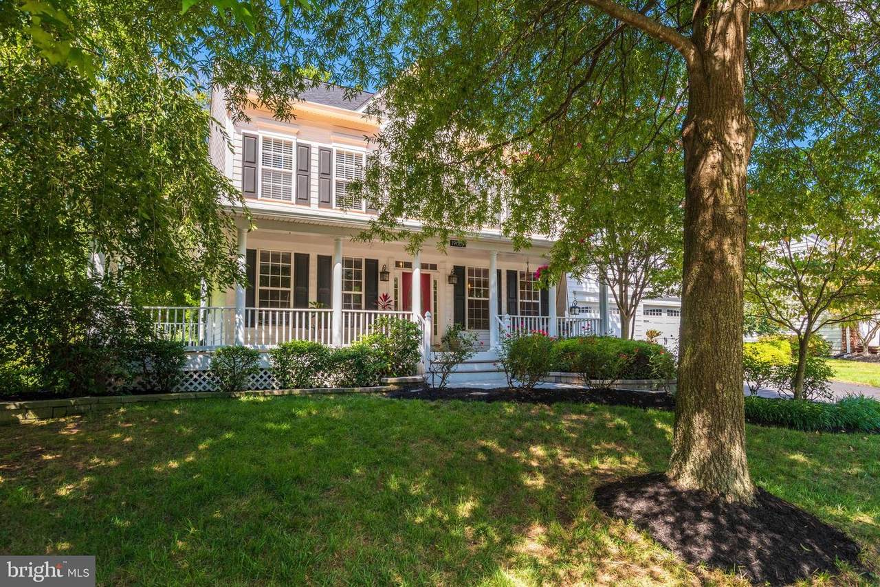 19009 Castleguard Court - Photo 1