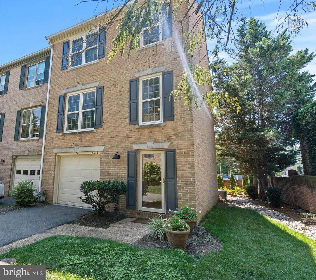 5639 Langston Boulevard - Photo 1