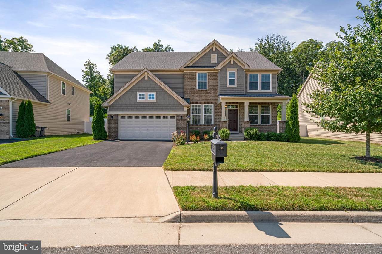 47 Bradbury Way - Photo 1