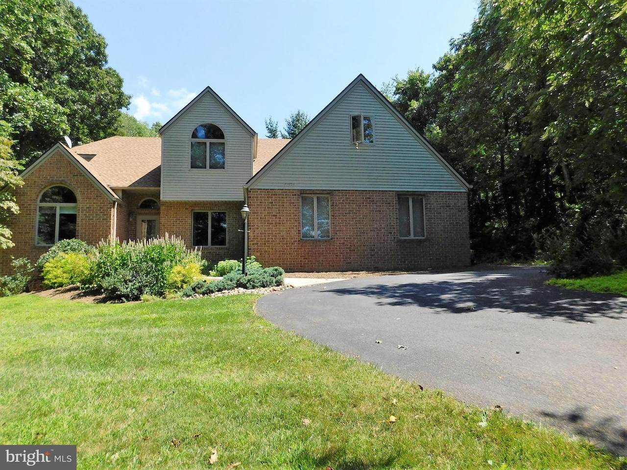 11468 Valleywood Drive - Photo 1