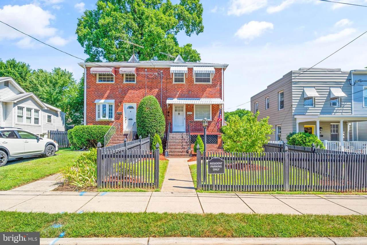 9 Caton Avenue - Photo 1