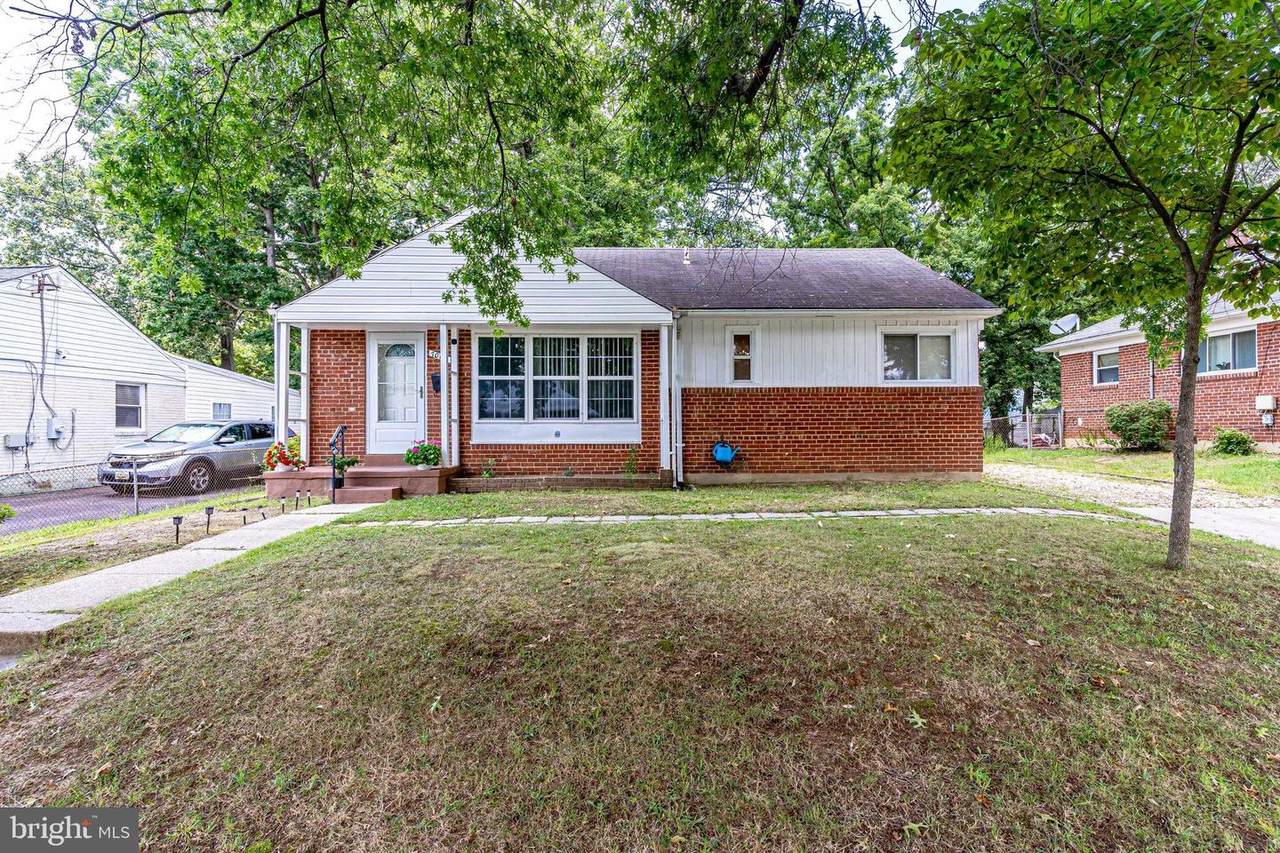 7008 Gateway Boulevard - Photo 1