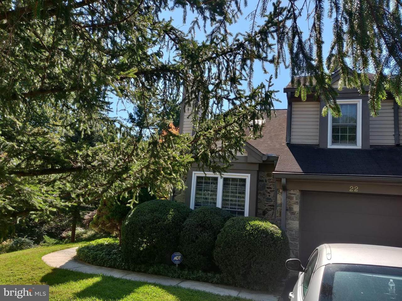 22 Tivoli Lake Court - Photo 1