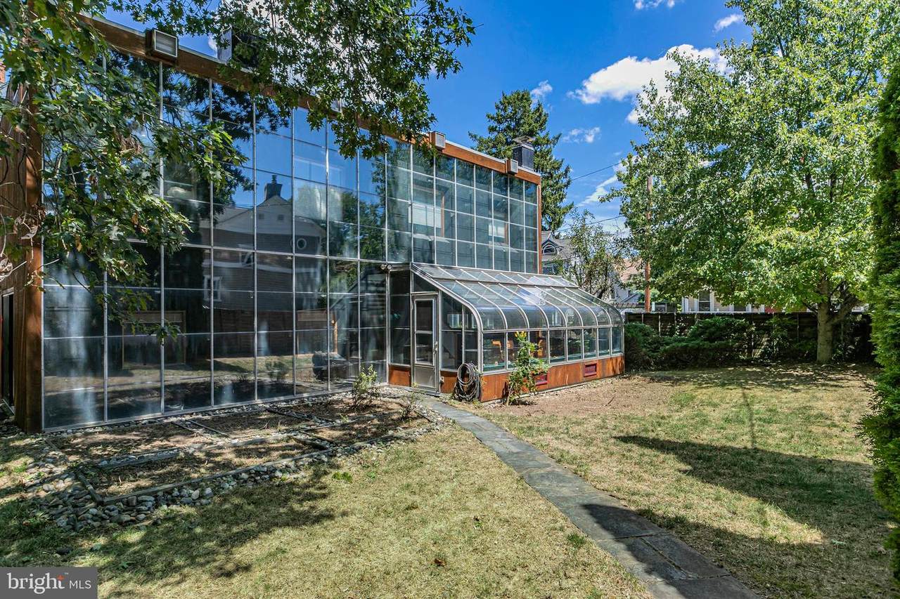 70 Pine Street - Photo 1